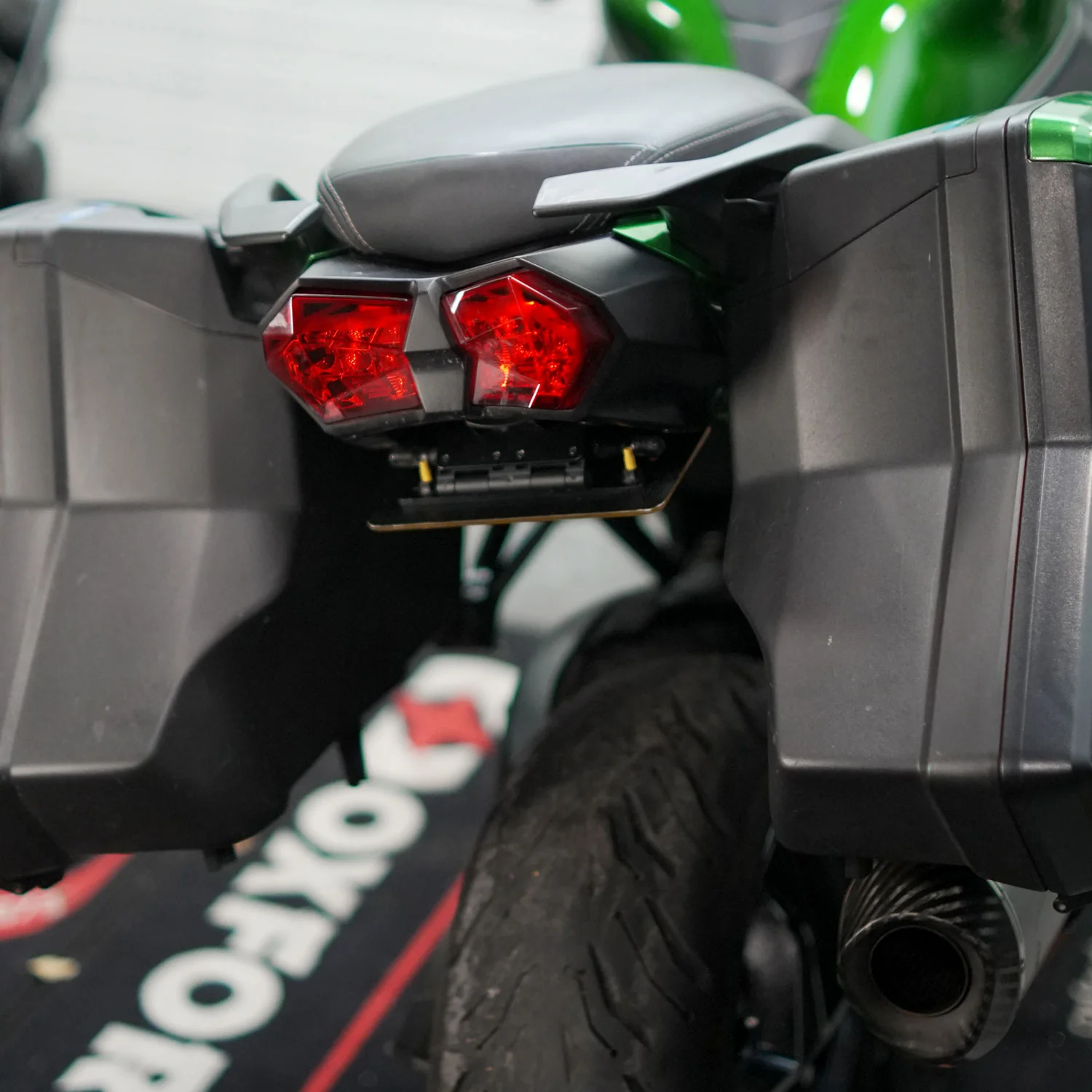 Kawasaki Ninja H2 SX - Image 2