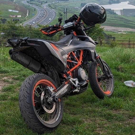 KTM 690 SMC - Image 3