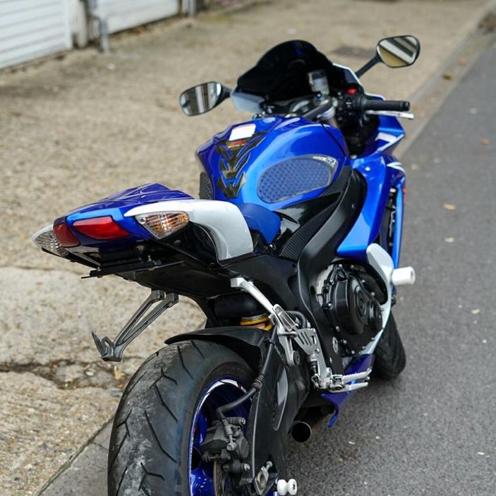 Suzuki GSXR 750 - Image 7