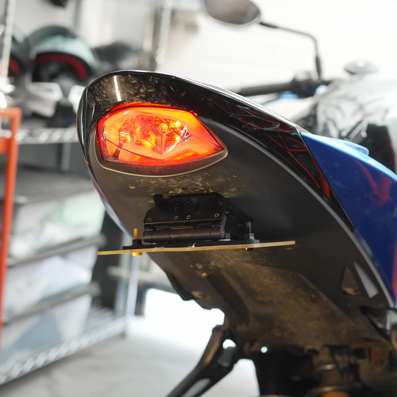 Suzuki GSXS 750 - Image 3