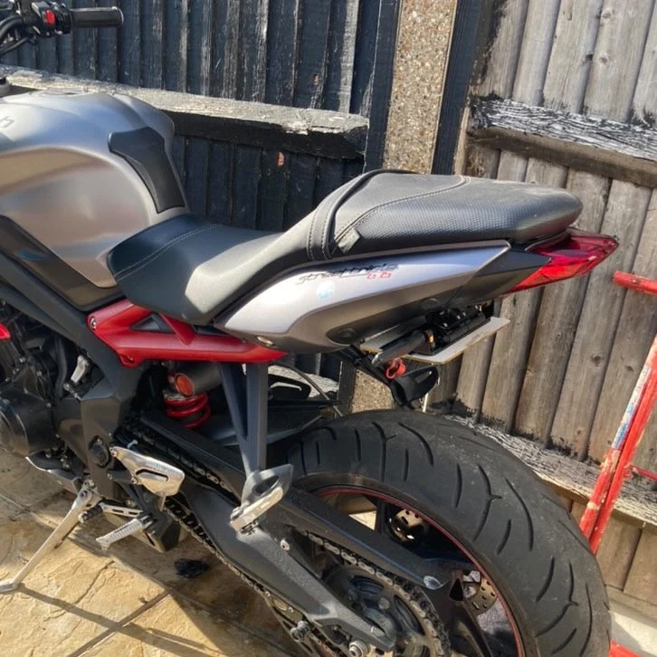 Triumph Street Triple 675/765 - Image 5