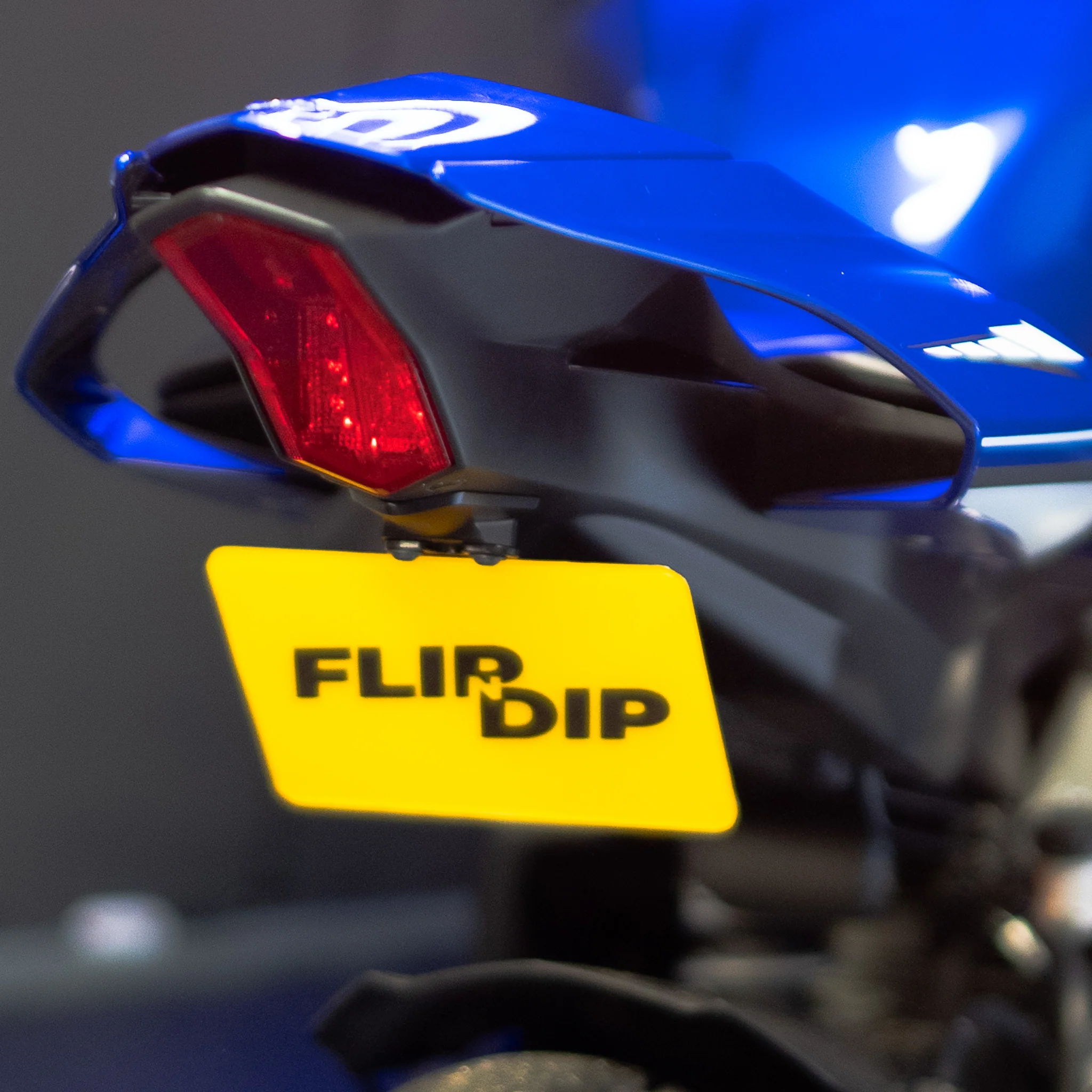 Yamaha R1 - Image 5