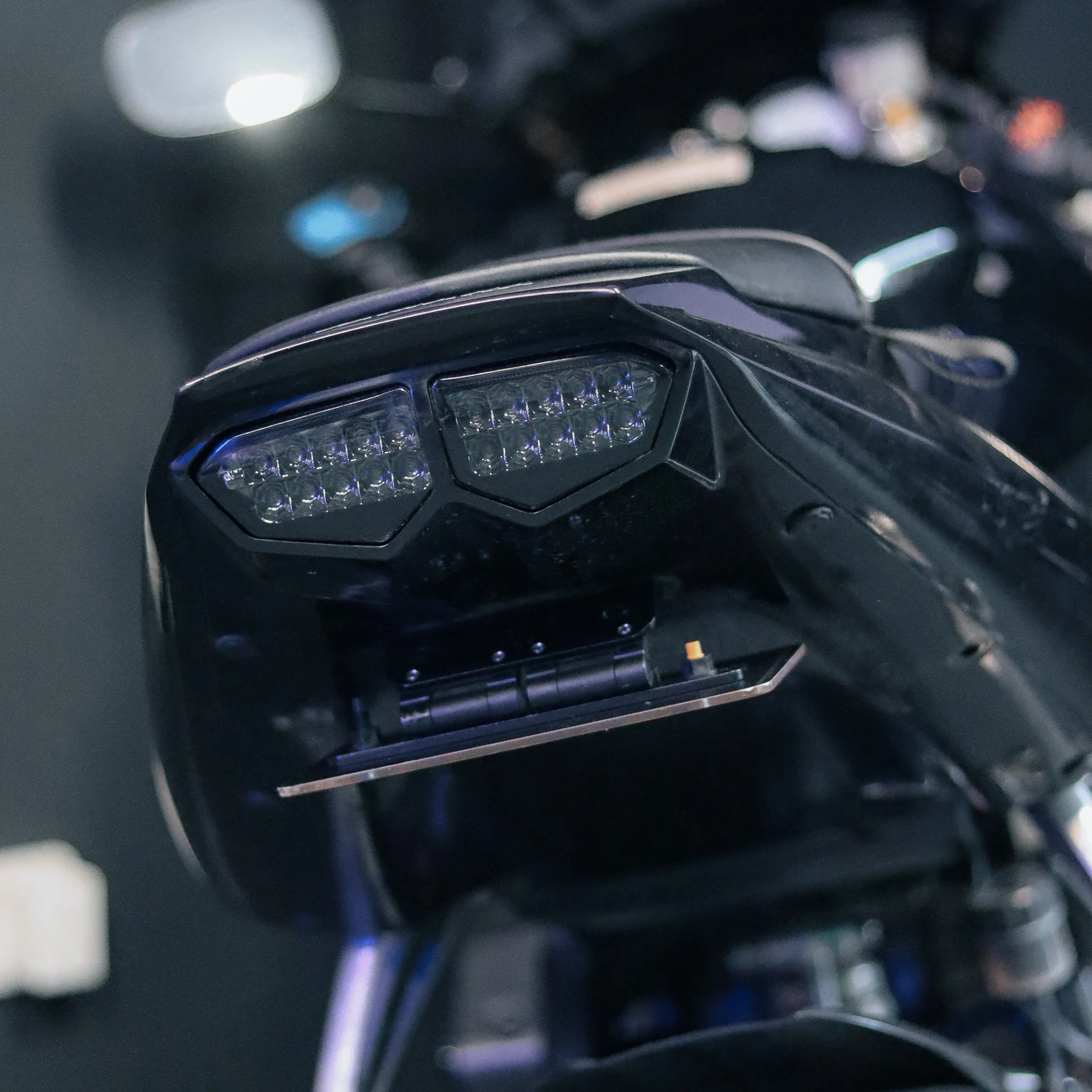 Yamaha R6 - Image 3