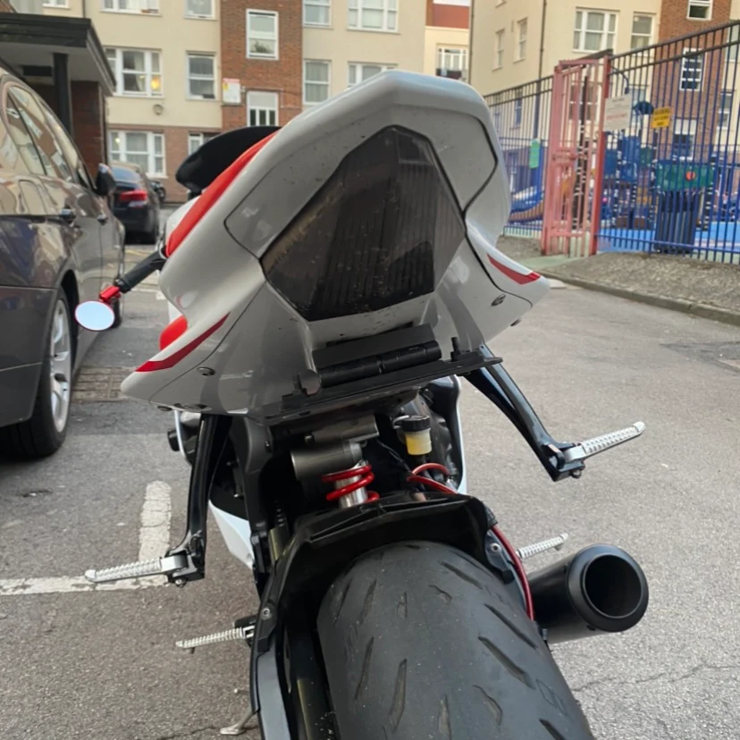 Yamaha R6 - Image 5