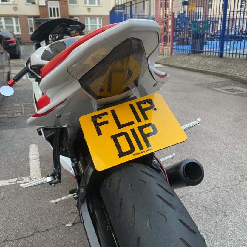 Yamaha R6 - Image 6