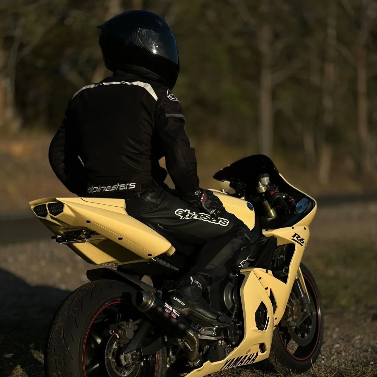 Yamaha R6 - Image 9