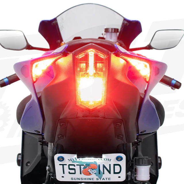 Yamaha R7 Integrated Rear Light - Image 3